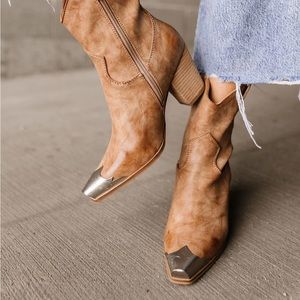 Steel Toe Heeled Western Boot, Nude | Size 6.5